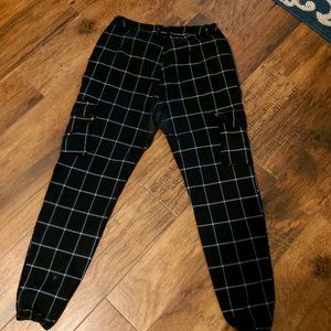 Hot Topic Woman's Cargo Casual Grid Pants Flat Front Tapered Black